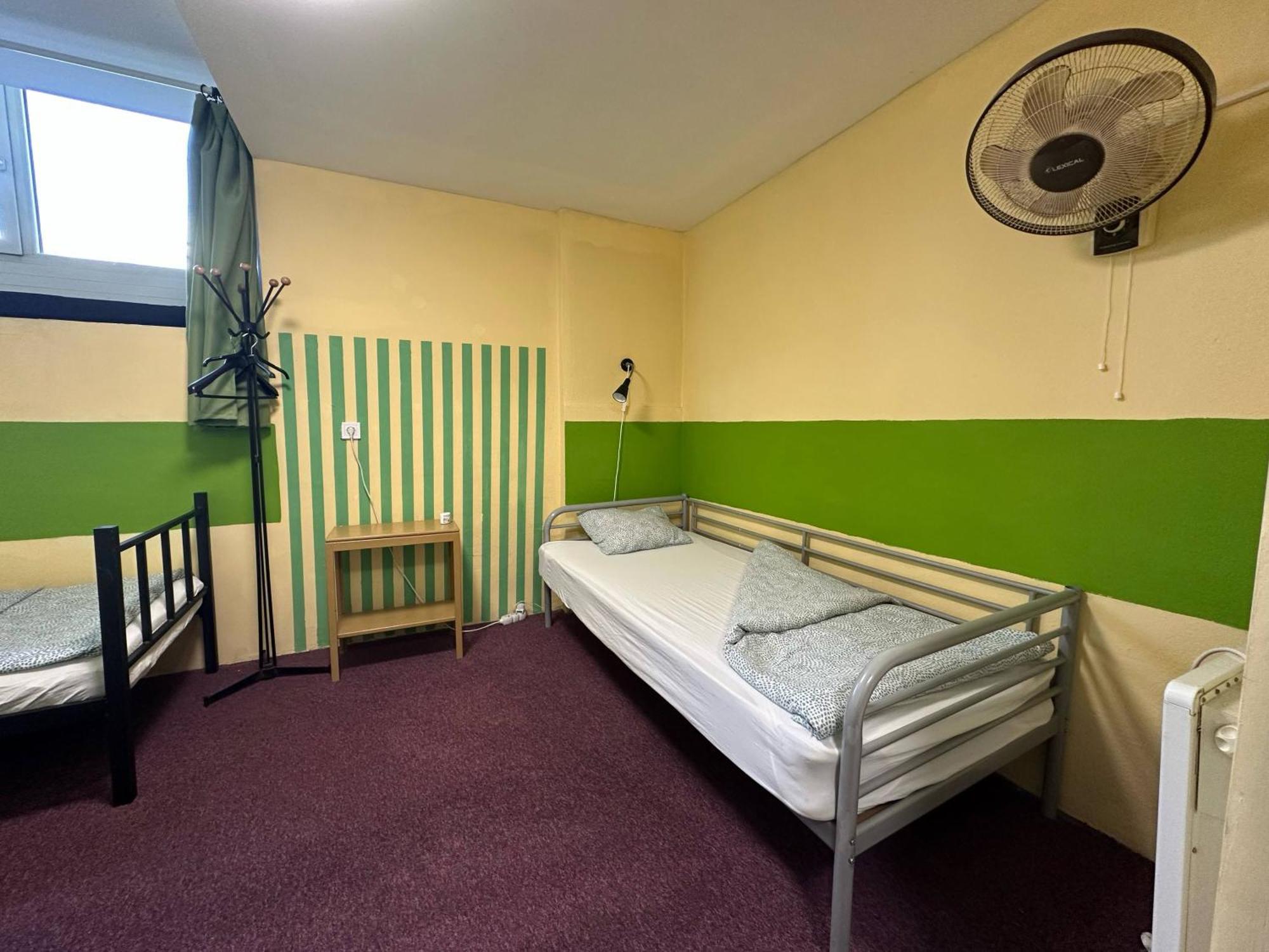 Baroque Hostel & Coworking Budapest Bagian luar foto