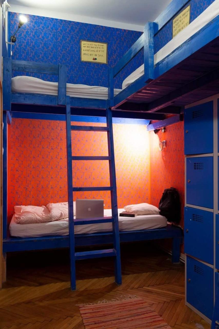 Baroque Hostel & Coworking Budapest Bagian luar foto
