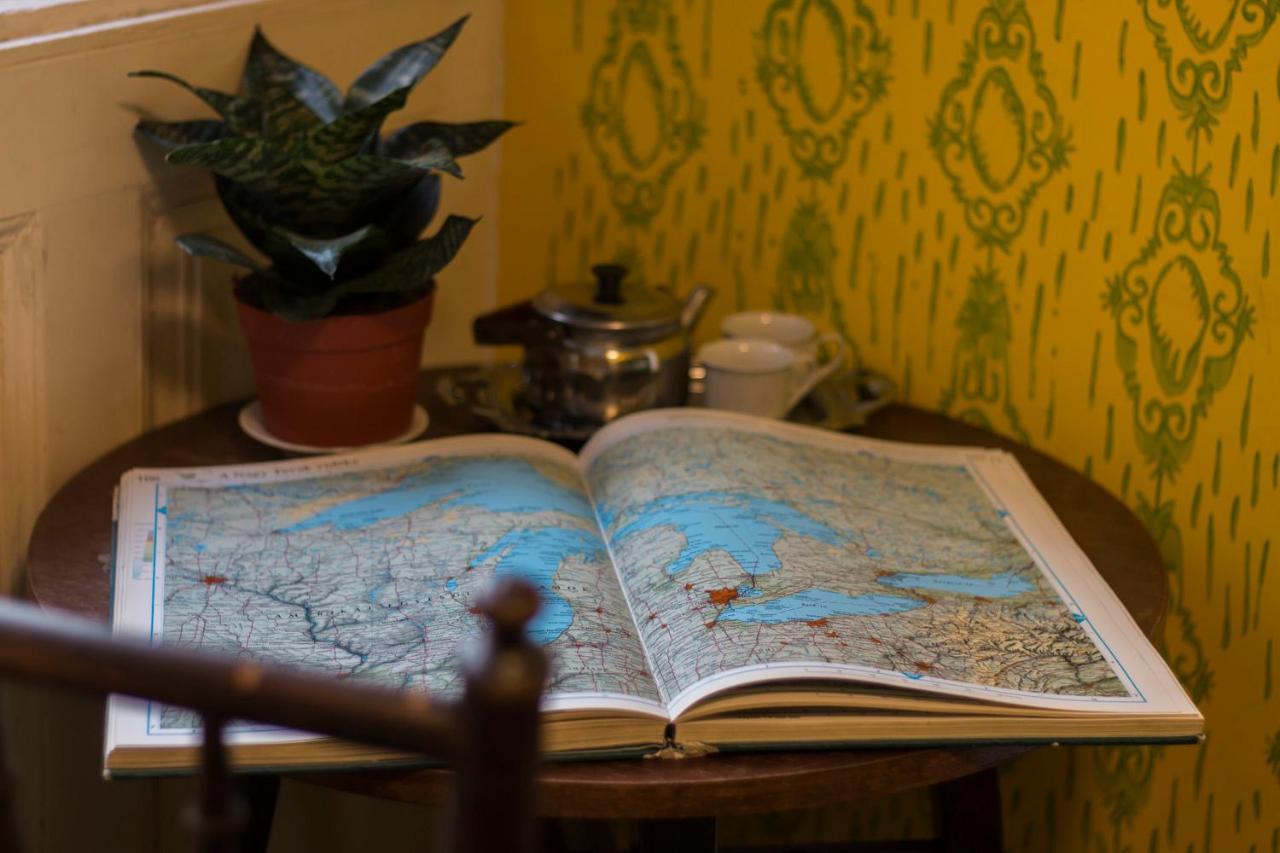Baroque Hostel & Coworking Budapest Bagian luar foto