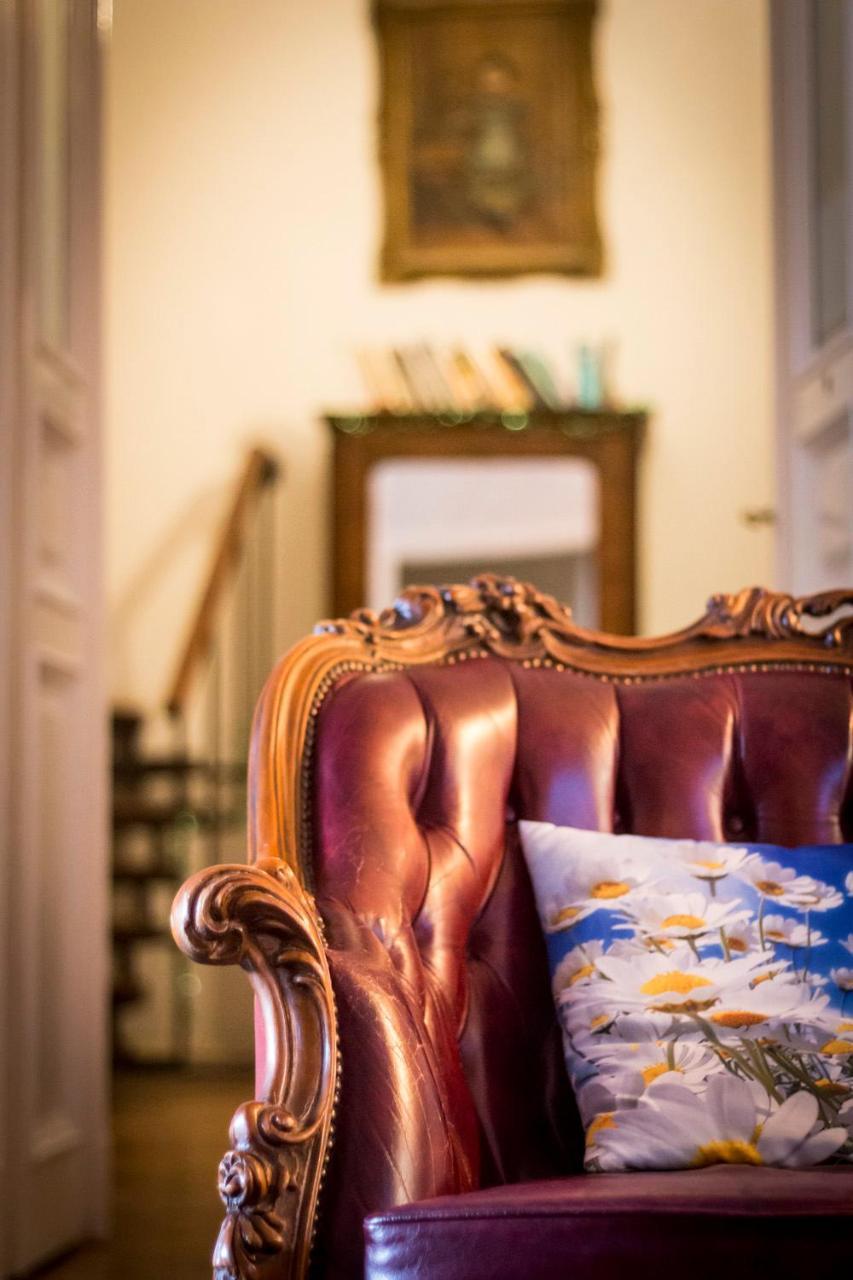 Baroque Hostel & Coworking Budapest Bagian luar foto