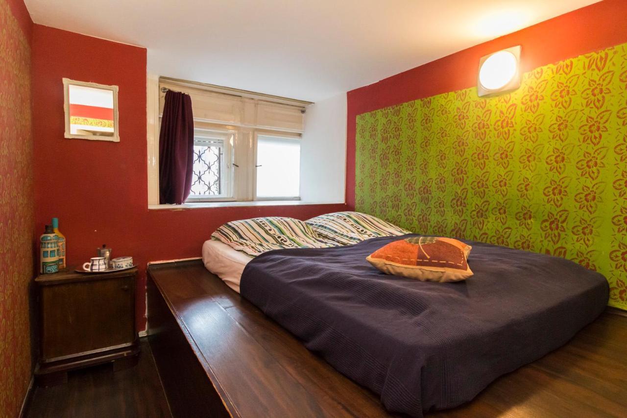 Baroque Hostel & Coworking Budapest Bagian luar foto