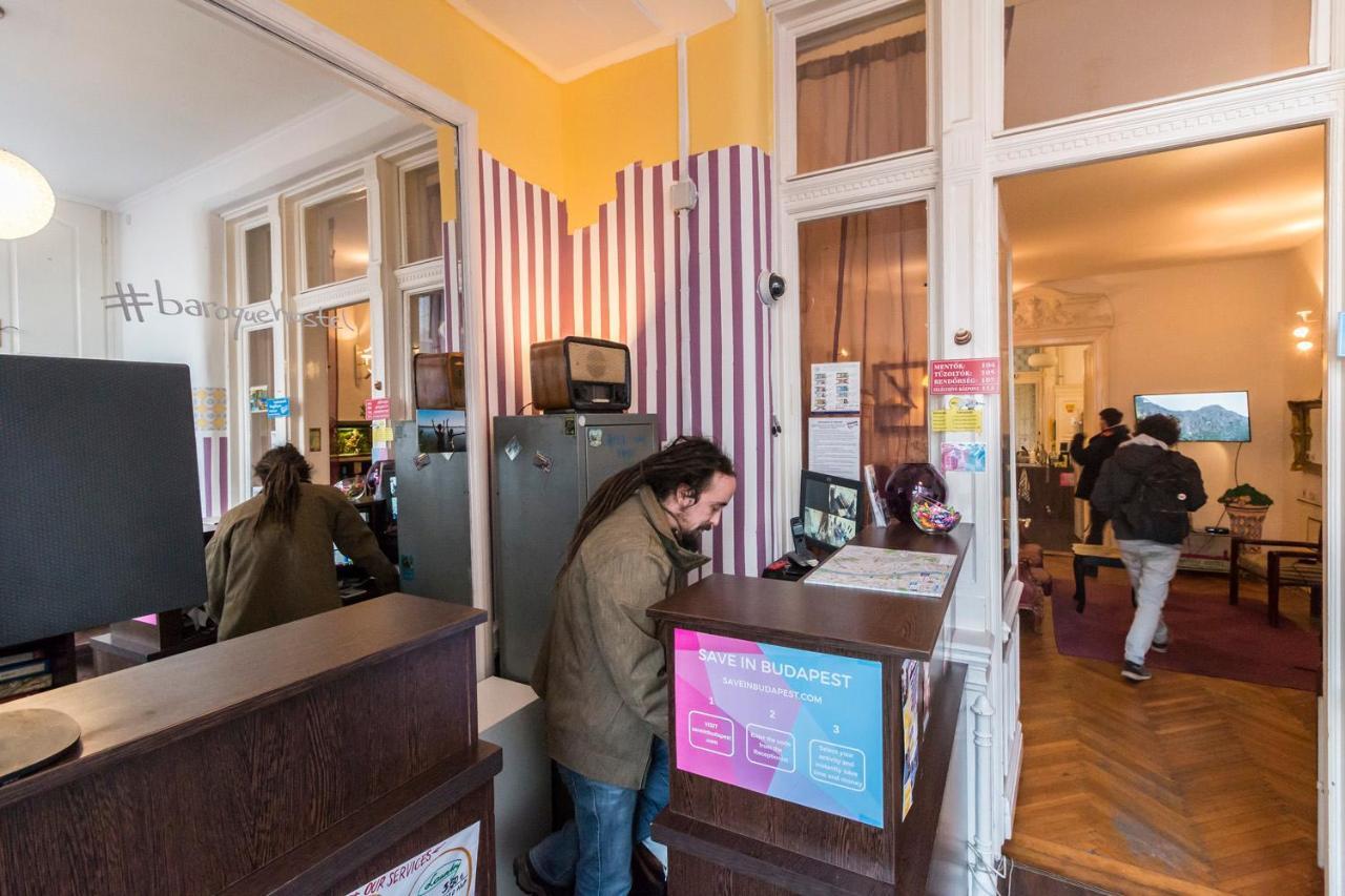 Baroque Hostel & Coworking Budapest Bagian luar foto